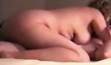 Joymi barátnője, Lexi D. leszop egy fickót, és sexvideók megüti.