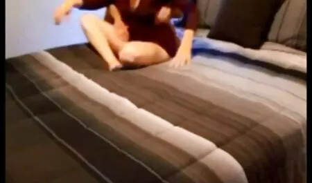 Mocskos szex a busz szex kanapén