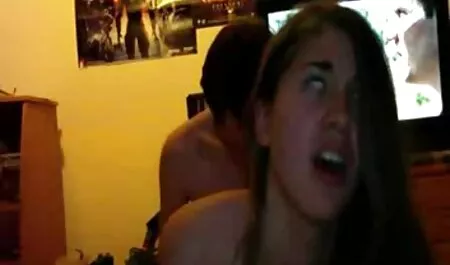 Tinka Kayla szexuális magyarul beszélő pornó leckét tanít.