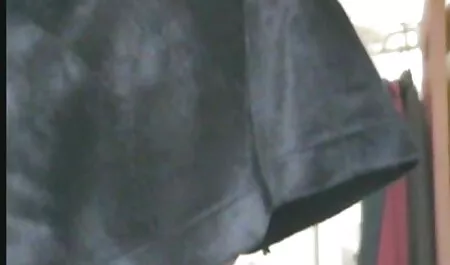 Tekerd a mostoha tesó szex szád és a kezed a farkad köré!