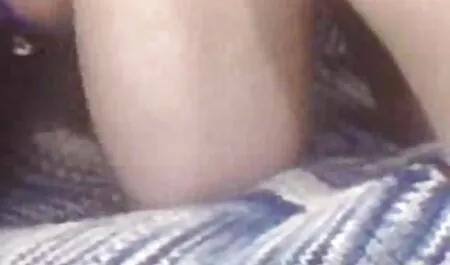 A online pornofilmek diákok csoportos szexet rendeztek a tónál.