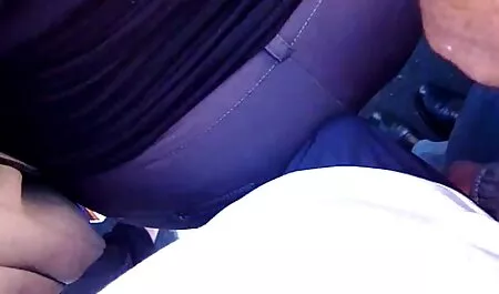 Brazzzers-edzőterem néger szex videók edző használja a melleit, hogy motiválja