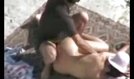 Szőke játszik punci bi szex film