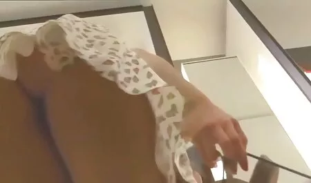 Ázsiai méh Kristen matura szex fekete fehérnemű