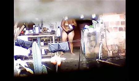 A xemale mature szex videó és a férfi egymásnak maszturbálnak.